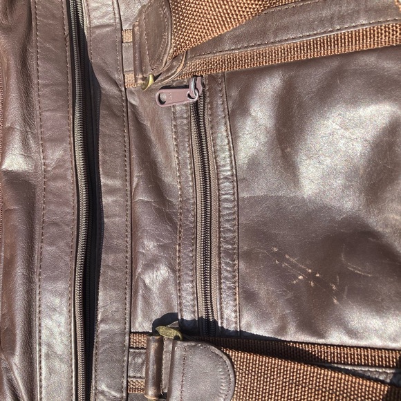 Vintage Soft Leather carry on luggage - Picture 8 of 16